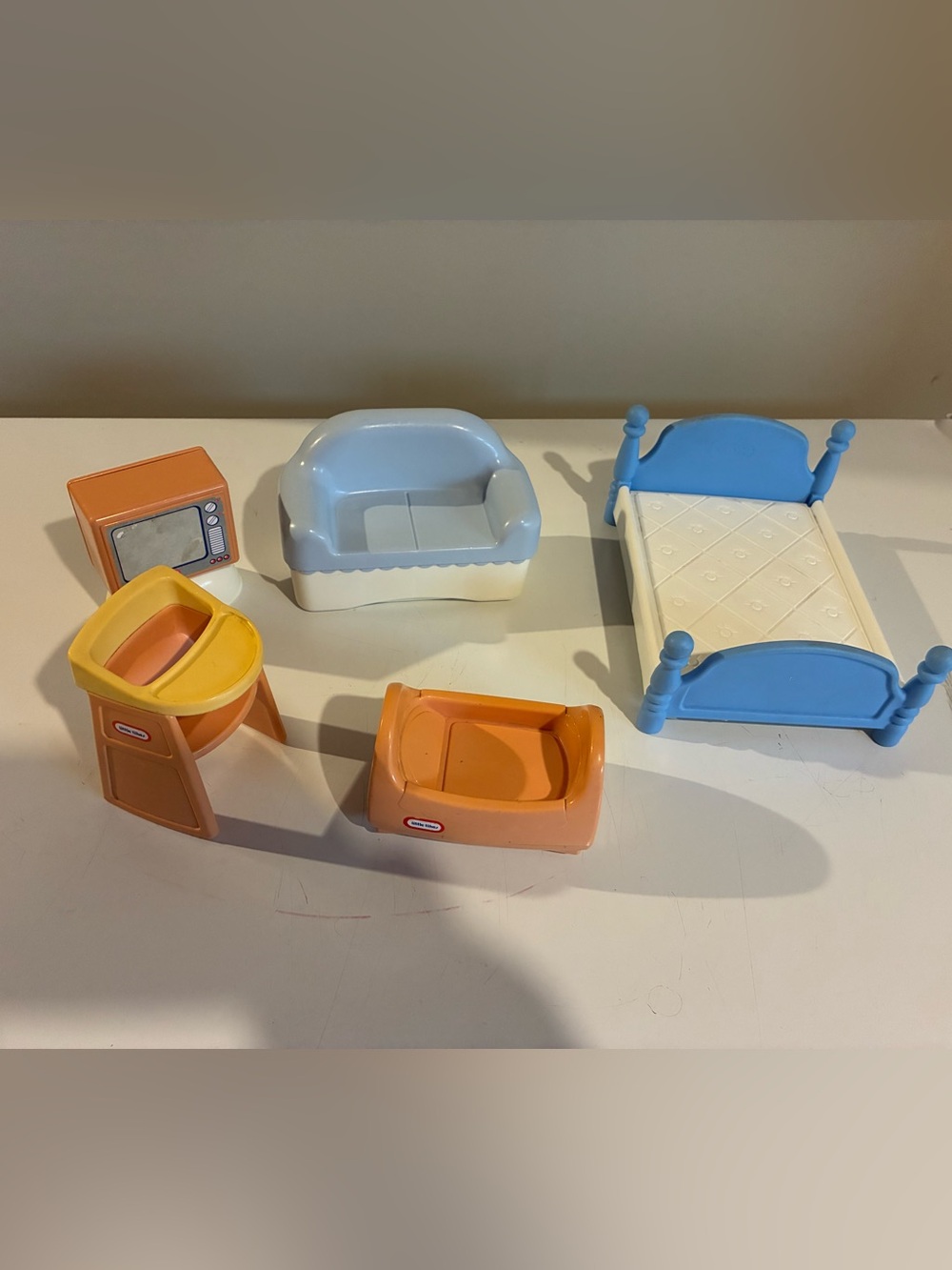 Vintage little tikes Dollhouse Furniture Set